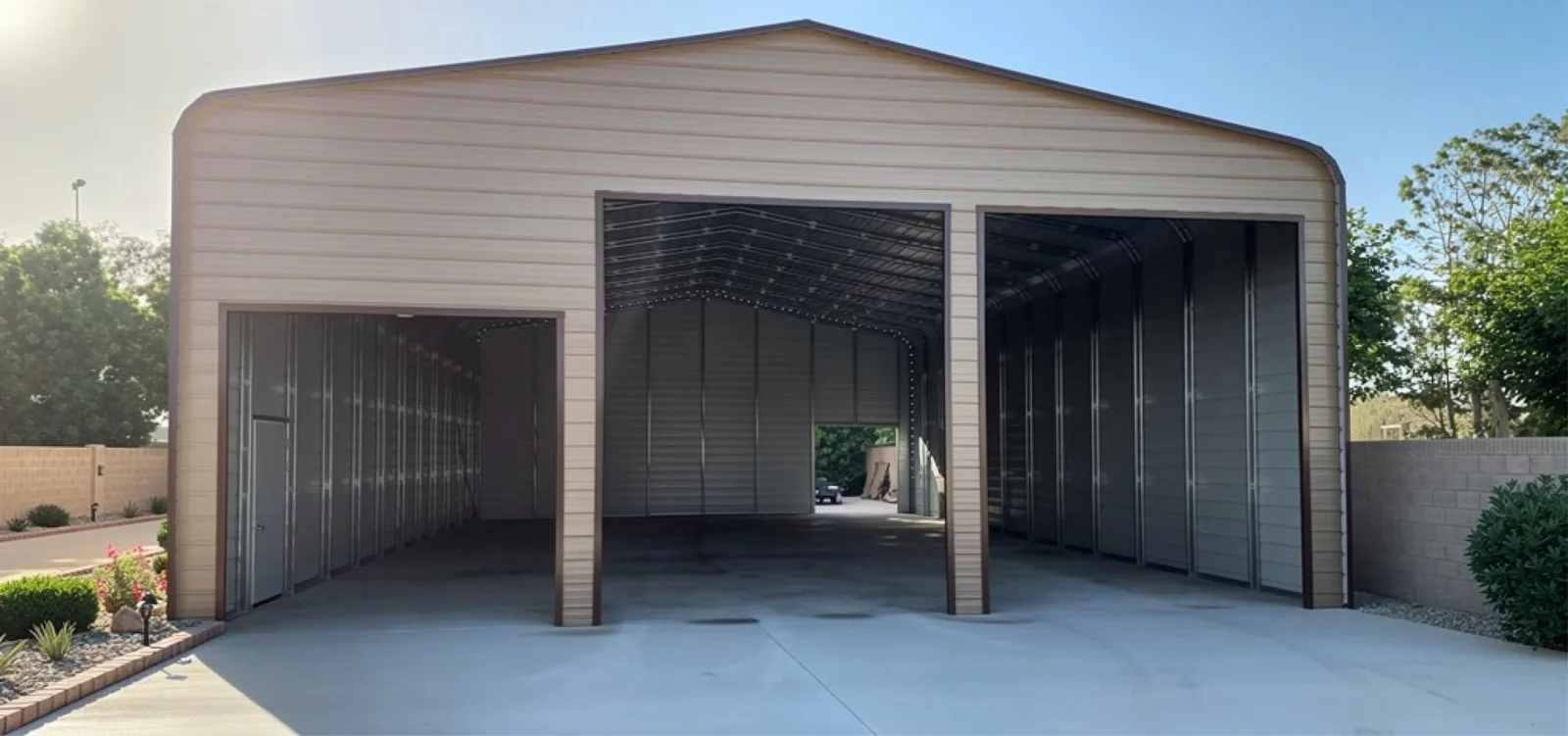 Wide-span steel building